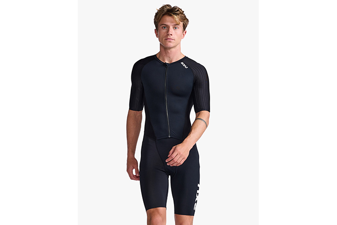 2XU Aero Sleeved トライスーツ BlackWhite 2024年モデル ご予約受付中