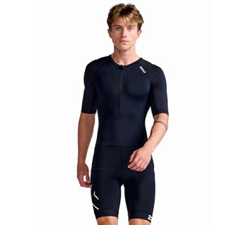 2XU Core Sleeved トライスーツ ブラック | トライアスロンのことなら