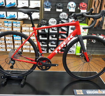 Trek Domane al4 Disc 【手渡し限定・ロードバイクデビューに】 TREK Domane AL 4 Disc｜サイクルショップタケチ 倉敷のロード
