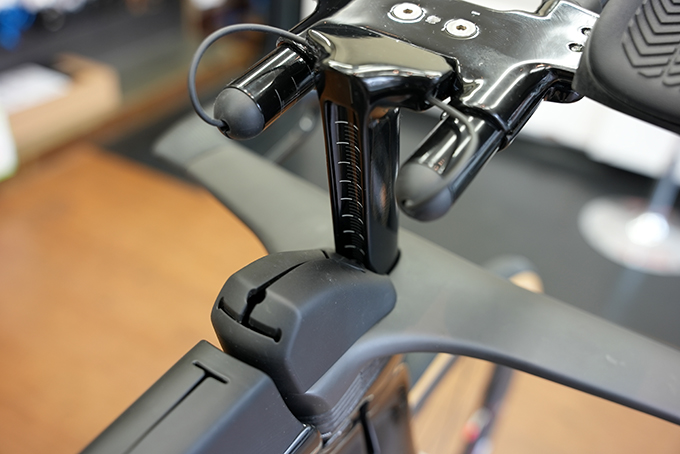 Cervelo P5 FIVEBLACK シマノULTEGURA Di2 完成車 ¥1,848,000