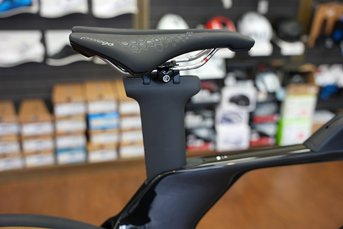 Cervelo P5 FIVEBLACK シマノULTEGURA Di2 完成車 ¥1,848,000