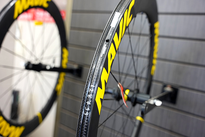 MAVIC COSMIC SLR 65 Disc 限定モデル | トライアスロンのことならアスリートカンパニー
